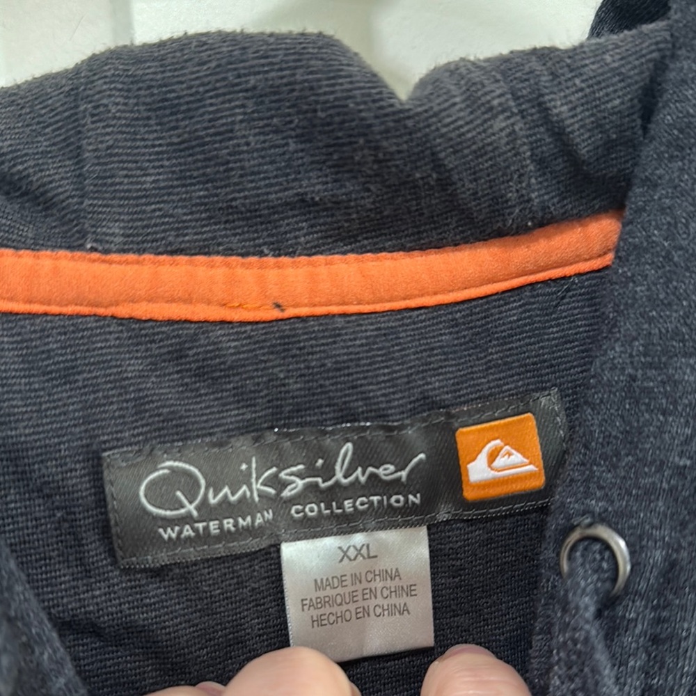 Quiksilver Gray Zip Up Sweater Casual Style / B57 - Picture 3 of 4